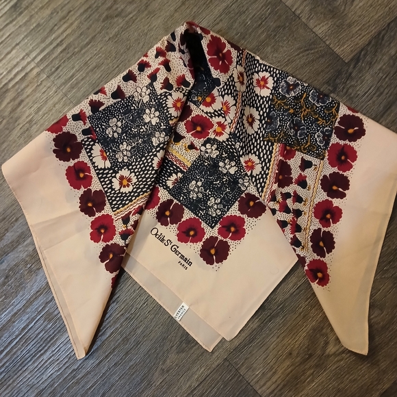 Vintage Odile St Germain Paris Made in France Scarf. - Picture 3 of 15